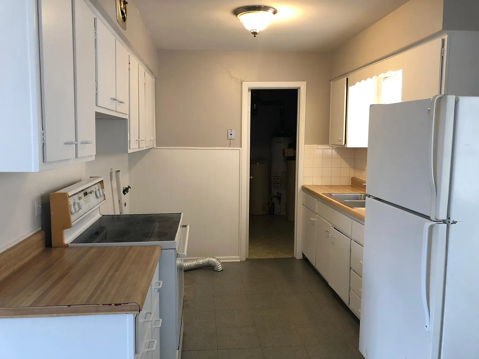 3 bed, 960 sqft, $1,250 — Photo 4