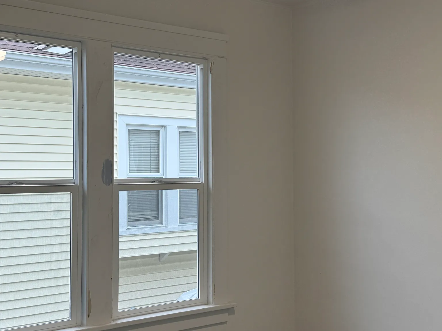 4 bed, 1623 sqft, $2,300 — Photo 2