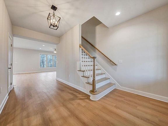 3rd image of 3275 Moyer Ct
