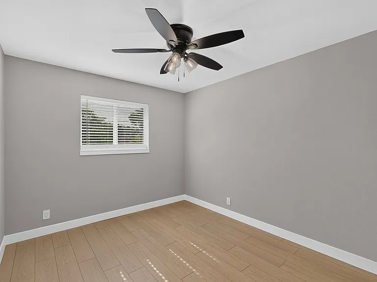 2606 Hilldale Blvd — Photo 34