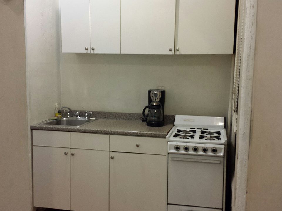 2nd image of 140 E 16th St APT 1E