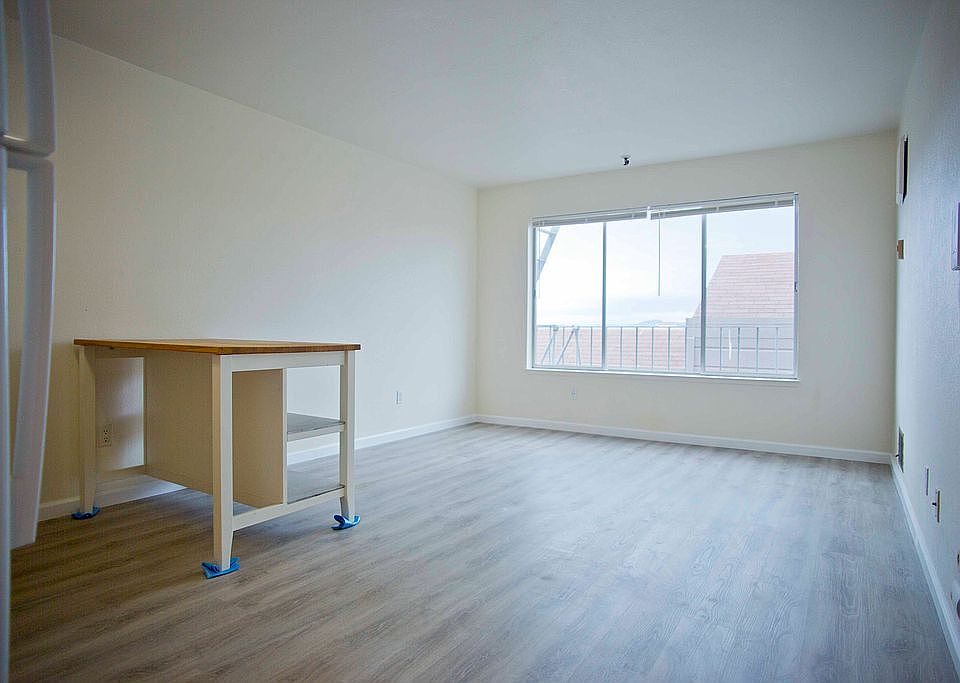 1st image of 2025 Stockton St #5A