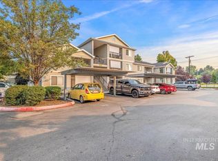 3323 N Lakeharbor Ln APT 201, Boise, ID 83703
