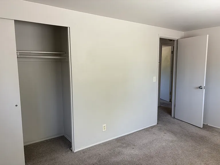 2138 E 6320 S — Photo 10