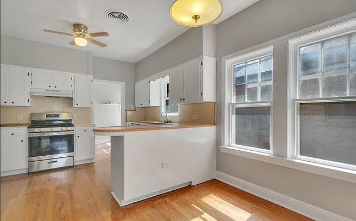 3 bed, 1576 sqft, $1,725 — Photo 4