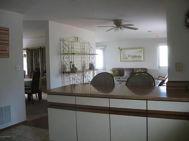 2403 Shore Haven Ct — Photo 3