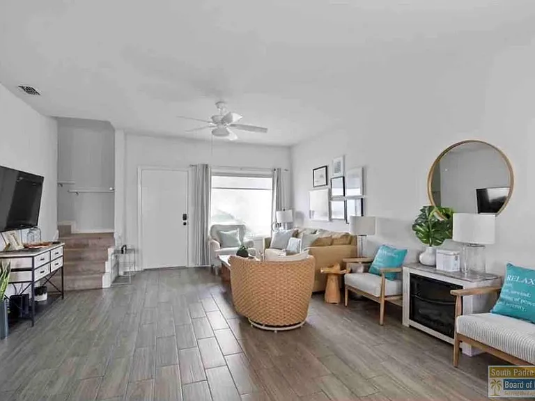 219 Las Joyas Blvd — Photo 4
