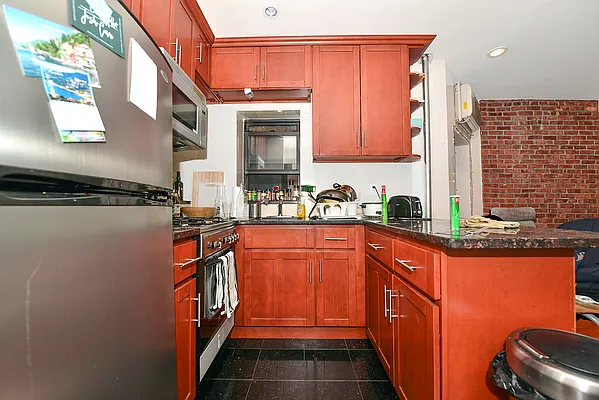 Rented by J Misrahi Realty Corp | media 27