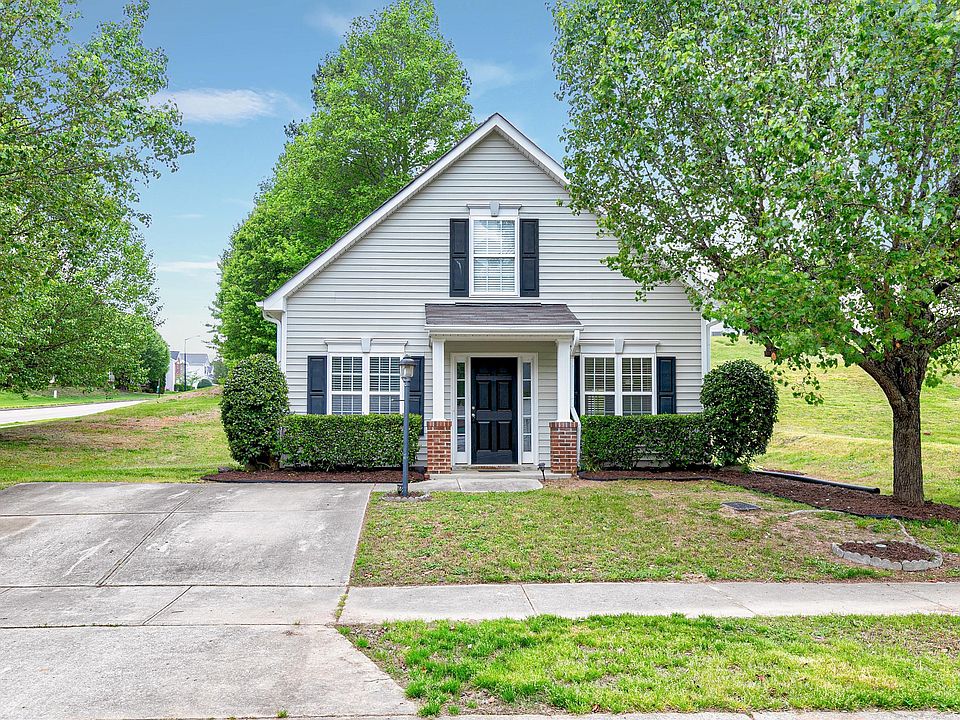1st image of 101 Bermuda Green Dr