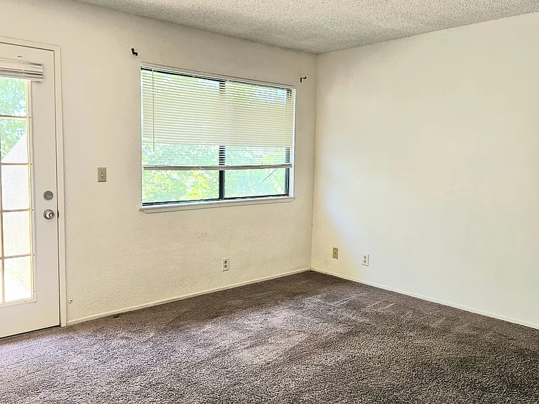 16137 Apple Valley Rd #2 — Photo 13
