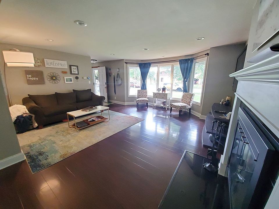 1st image of 2301 Silver Leaf Ln