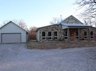 122 Chandler Rd, Lipan, TX 76462