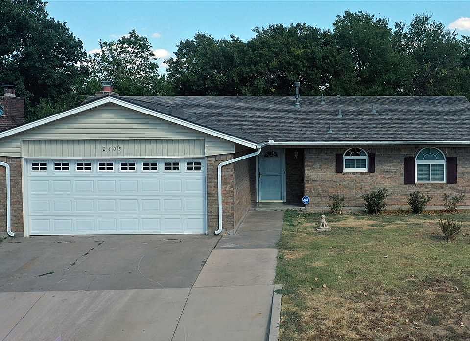 1st image of 2405 NW Robinhood Dr
