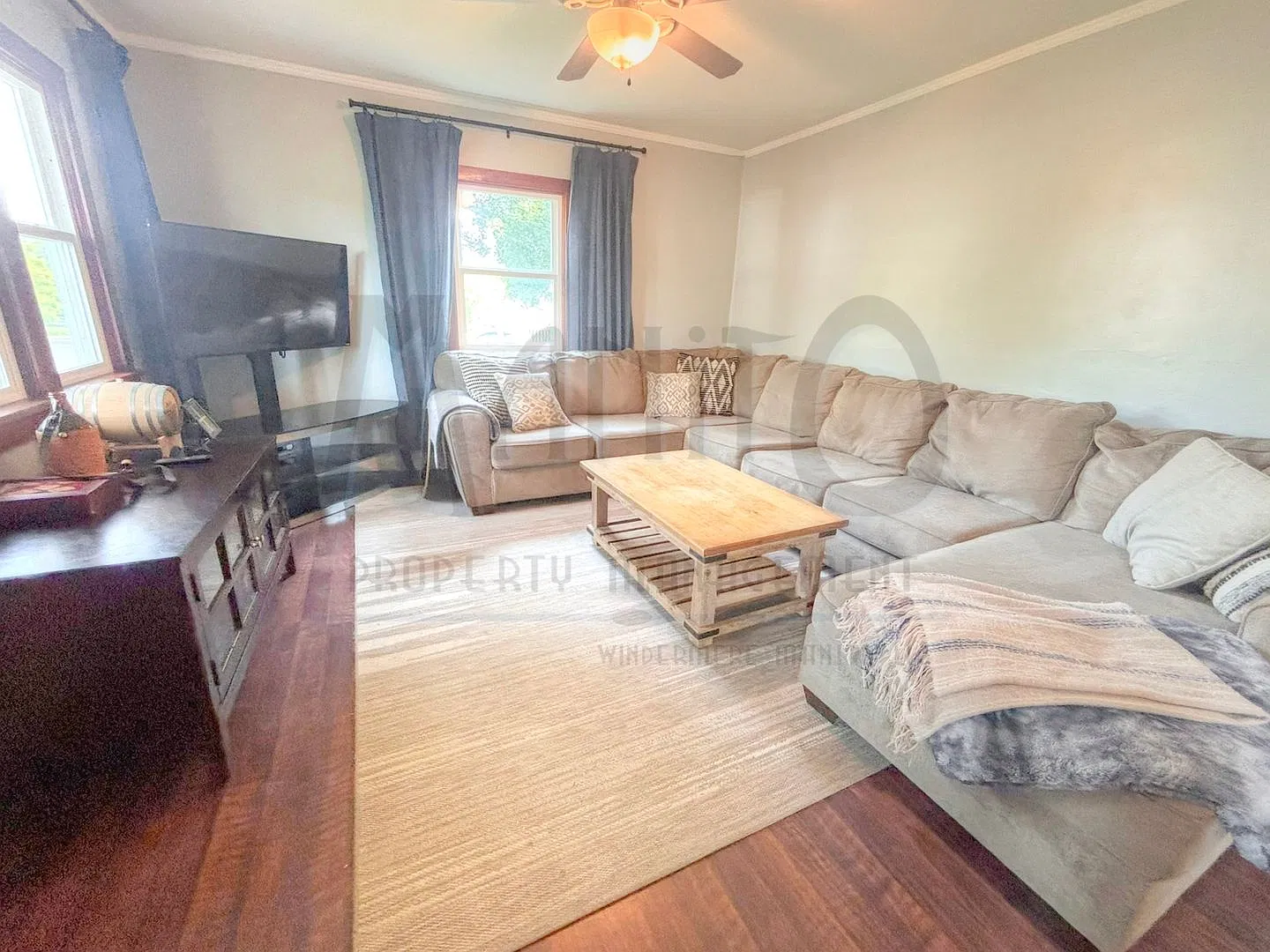 Furnished Perry District Bungalow — Photo 4