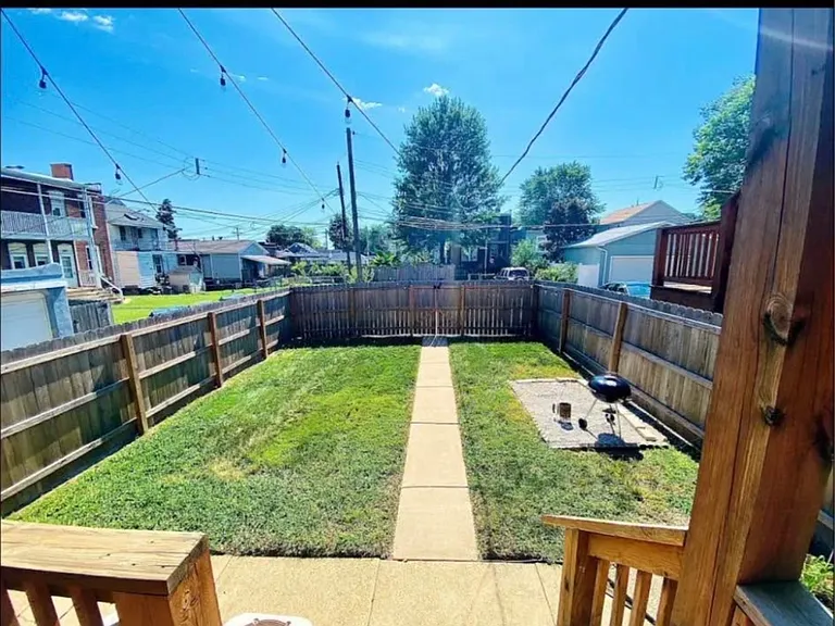 6312 Victoria Ave #A — Photo 2