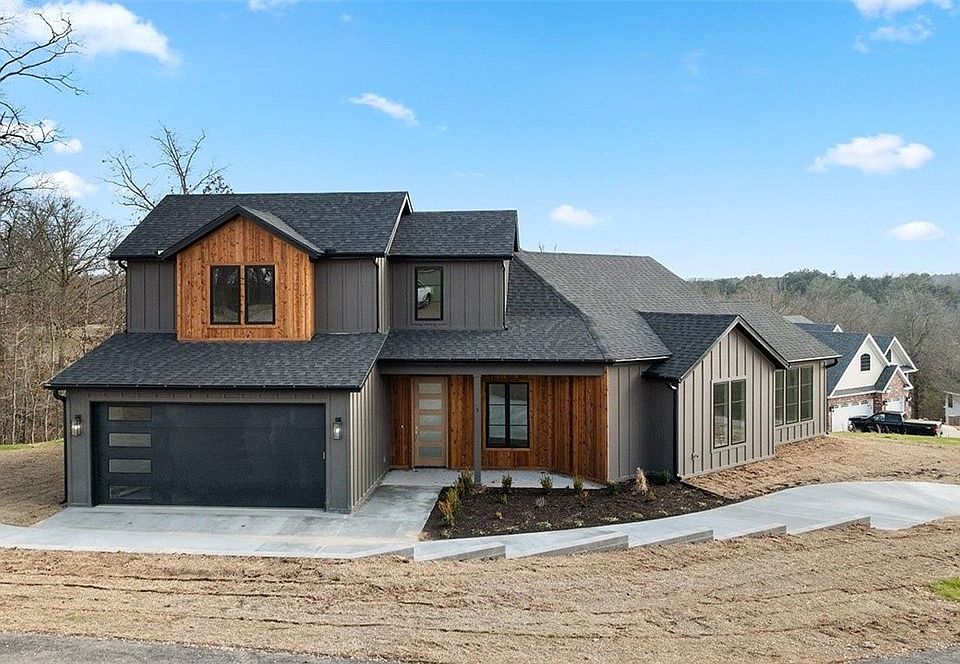 1st image of 3 McKeever Ln