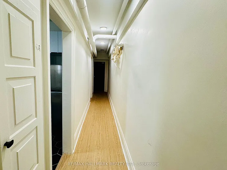 597 Saint Clair Ave W #7 — Photo 7