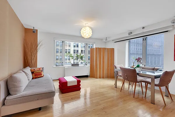 Sold by Compass | media 2