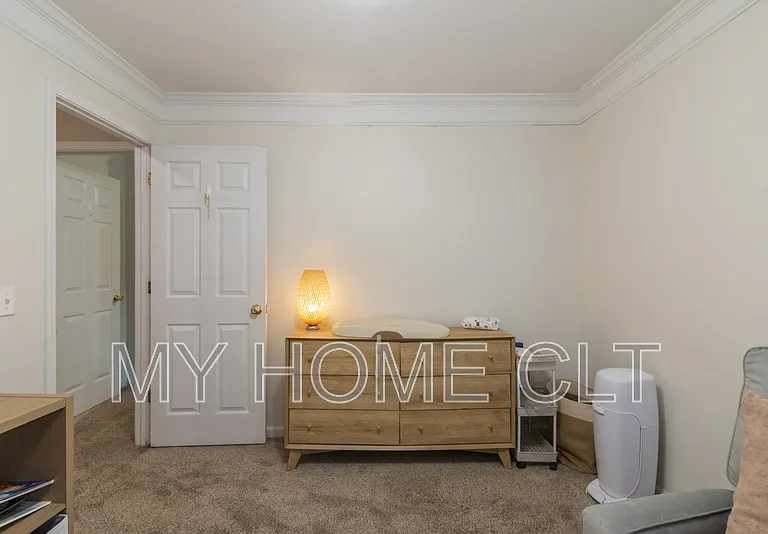 10029 Dauphine Dr — Photo 31