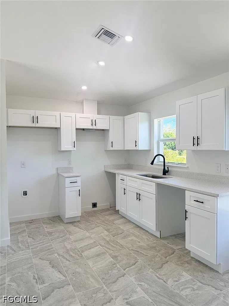 2 bed, 1.0 bath, 715 sqft, $1,550 — Photo 4