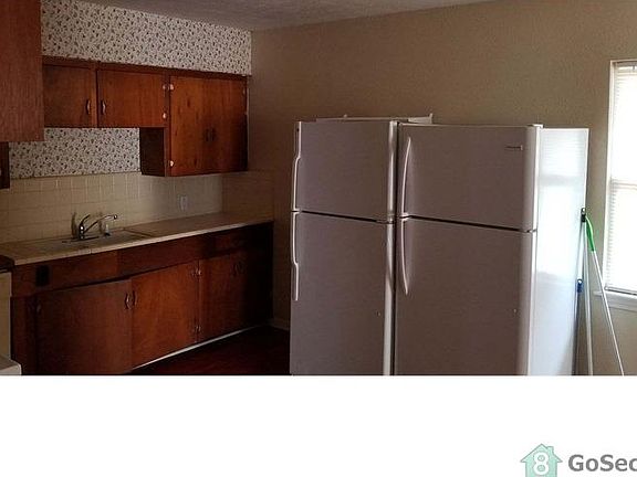 2nd image of 310 Church St #11
