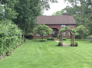 29 Old Pond Ln, Andover, NJ 07821