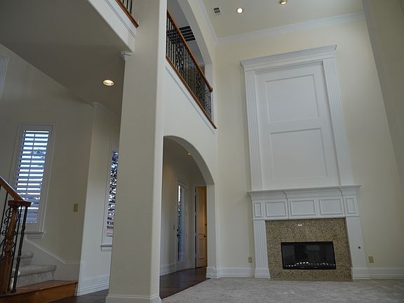 3rd image of 7117 Covewood Dr