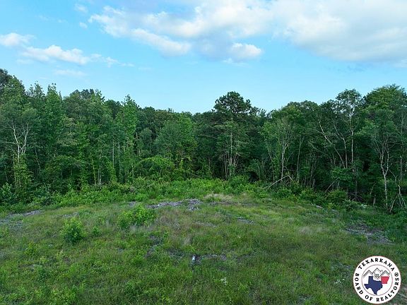 2nd image of 6 Ac Cres #2349