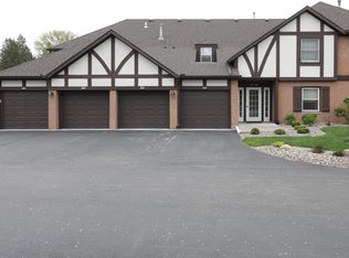 4150 E 60th St APT 602, Davenport, IA 52807