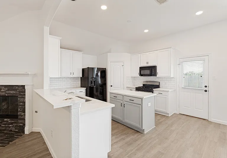 5224 McGrath Dr — Photo 9