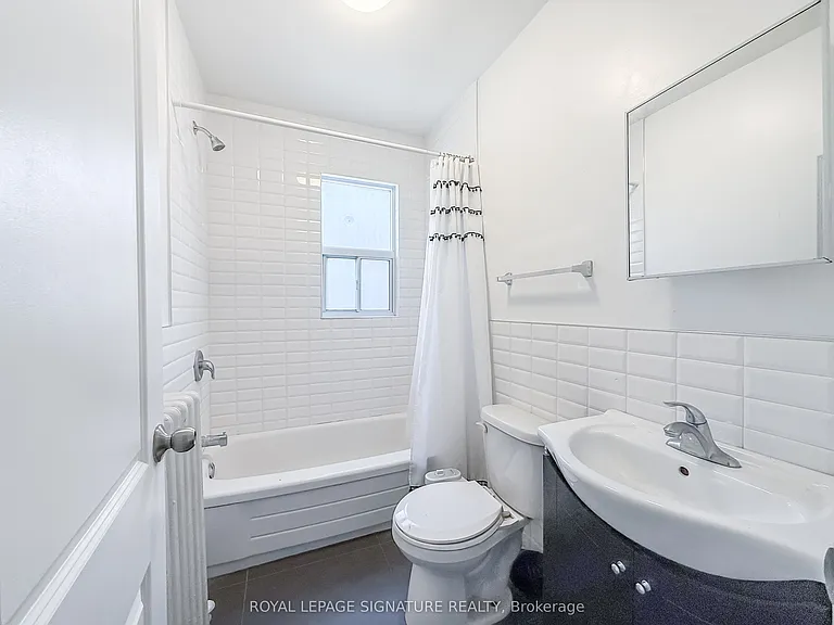 394 Dovercourt Rd #34 — Photo 12