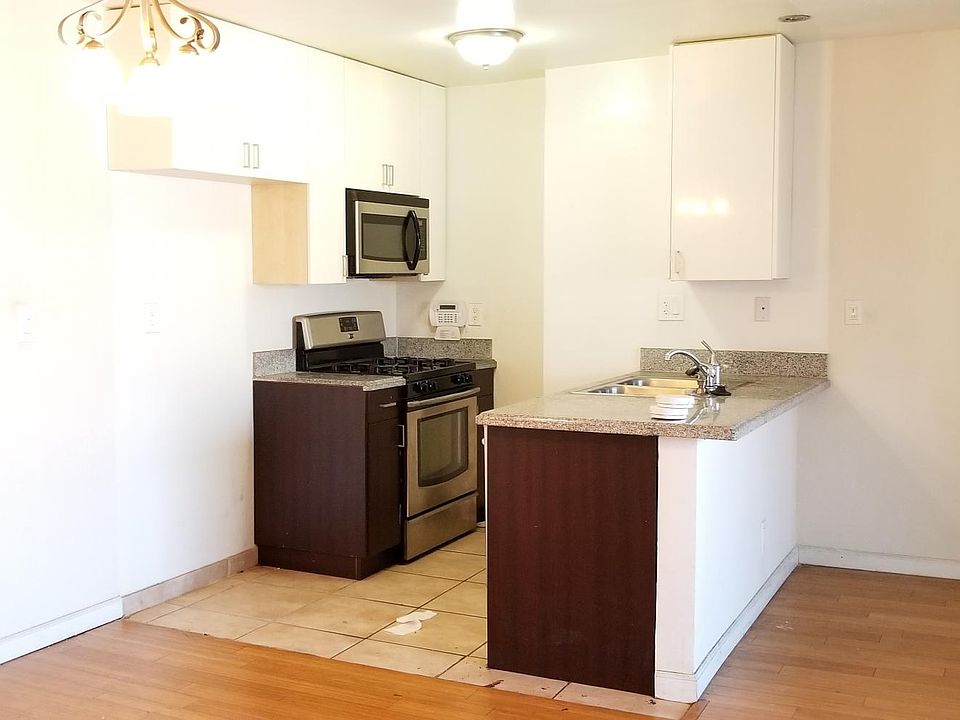 1st image of 860 S Ardmore Ave APT 210