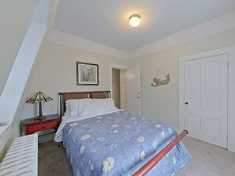 36 Dixon St — Photo 18