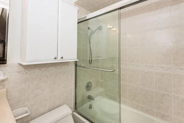 Rented by Lexelle Realty LLC | media 27