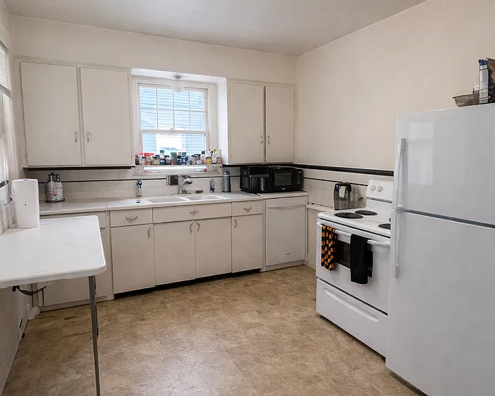 1803 Hill St — Photo 5