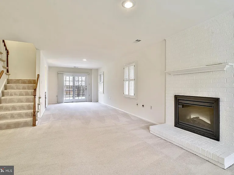 3023 Oakton Meadows Ct — Photo 21