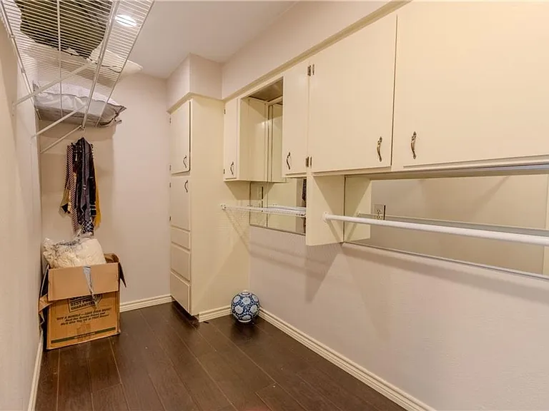 4902 Saratoga Blvd #1 — Photo 3