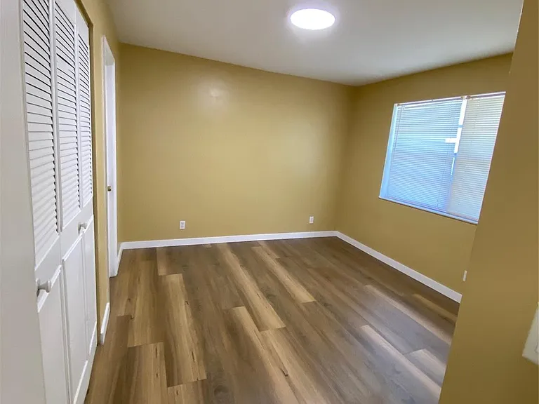 848 Twin Lakes Dr #19-G — Photo 8