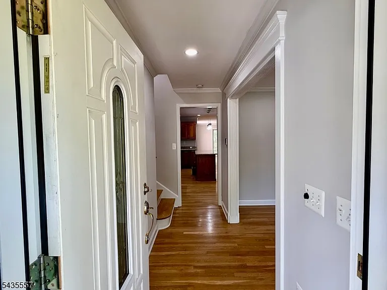 48 E Madison Ave — Photo 9