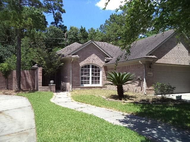 1st image of 2830 N Strathford Ln