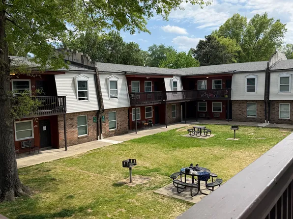 Cedar Chase Apartments