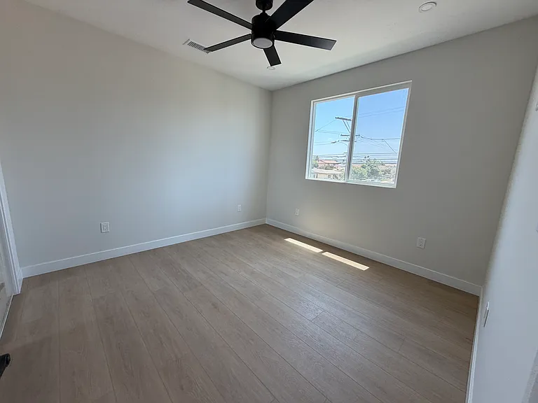 1184 Florence St — Photo 19