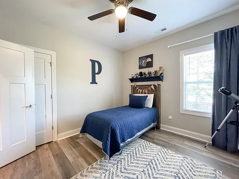 455 Aurora Pl — Photo 27