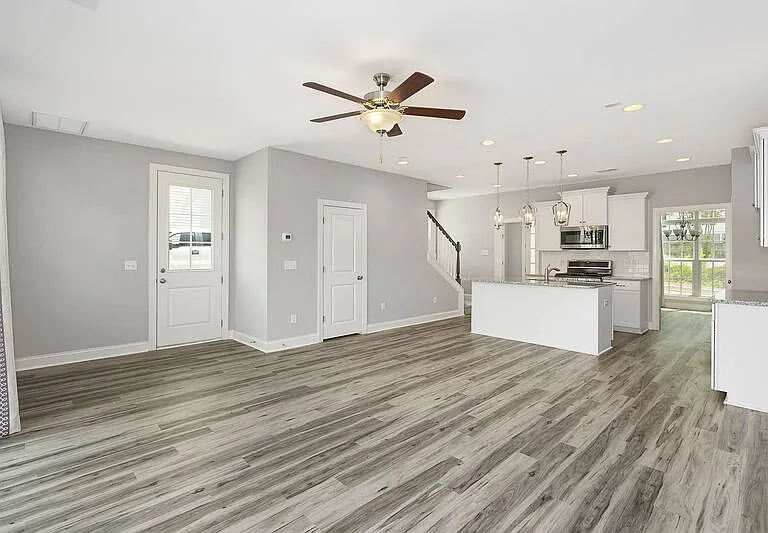 188 Silver Hill St — Photo 5