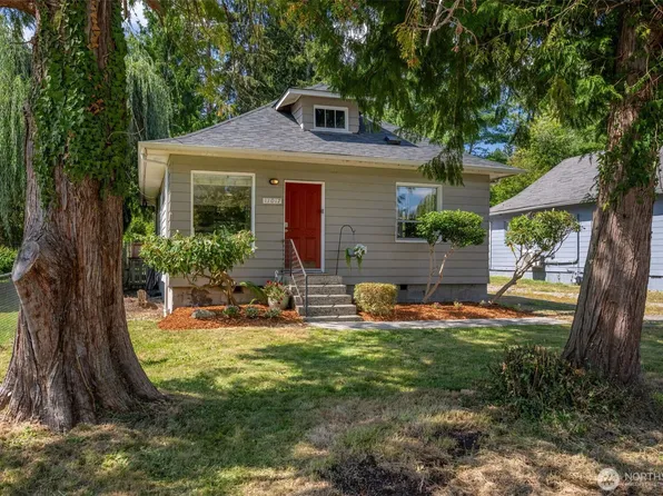 11017 31st Avenue NE, Seattle, WA 98125
