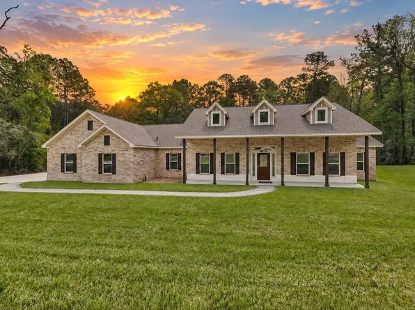 150 Sky Oak Ln, Huntsville, TX 77340
