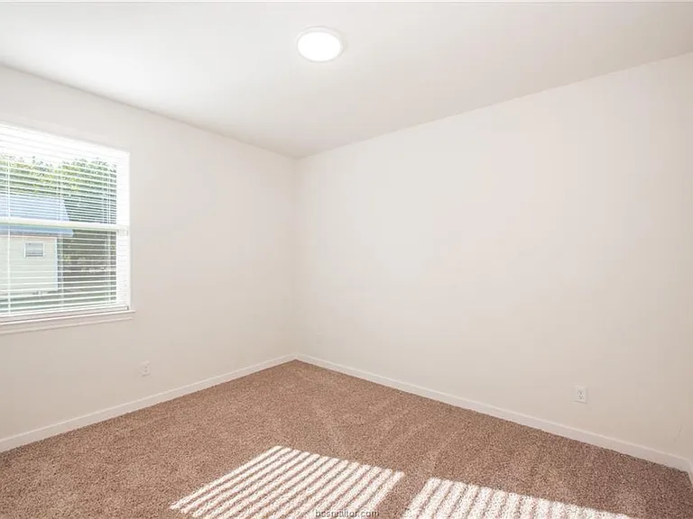 603 N Echols St #A — Photo 10