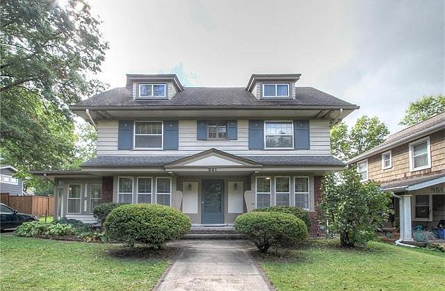 1st image of 941 W 32nd St