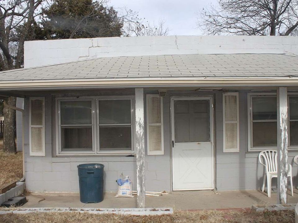 2nd image of 2406 W 9th Ave