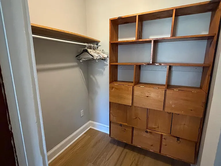 2753 Rayner Ave — Photo 11